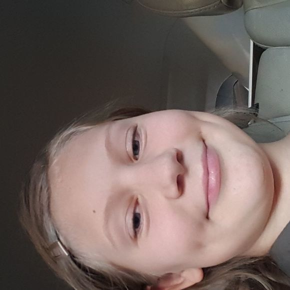 Meet your Posher, Sophia - Picture 1 of 1